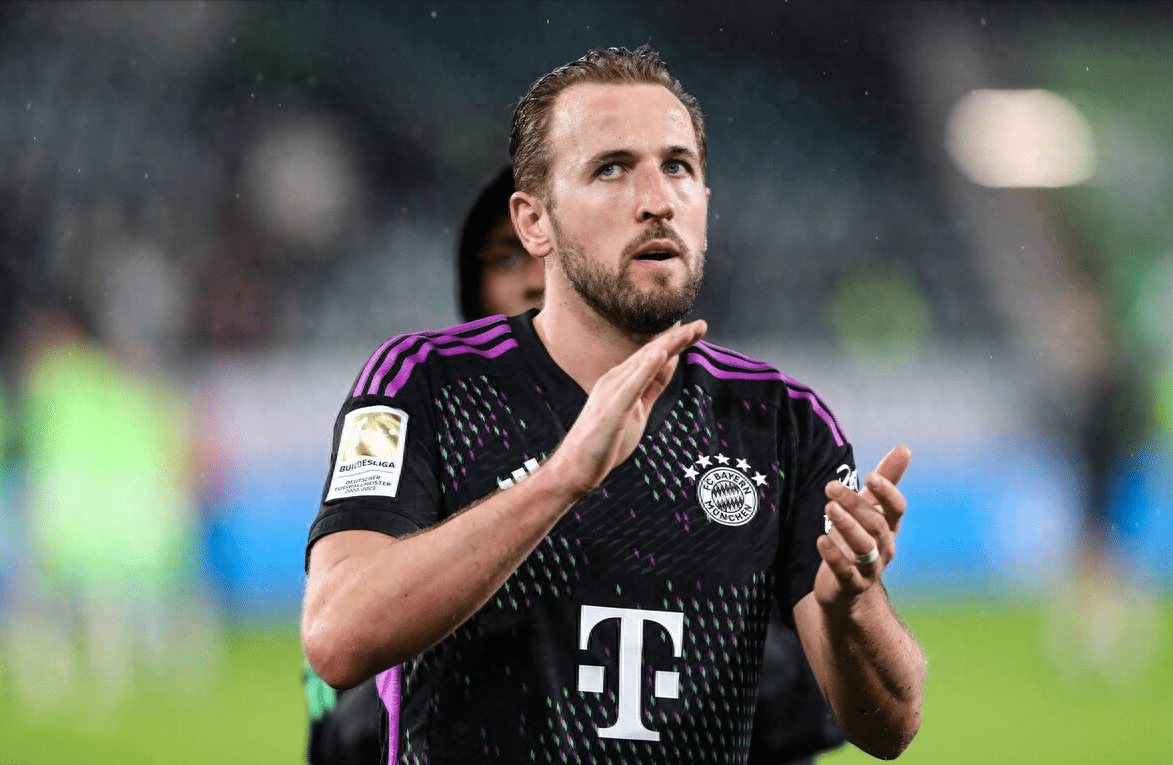 曼联与拜仁激战正酣，补时阶段一粒世界波决定胜负！的简单介绍